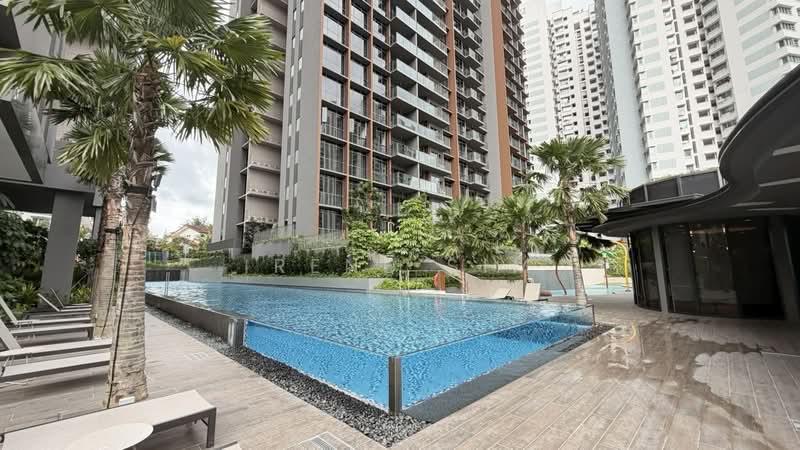 AMO Residence Condominium For Sale at S$ 1,860,000 | PropertyGuru Singapore - 50m Lap Pool and Clubhouse 