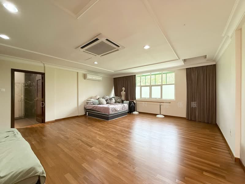 ⭐️1 KM TO ACS (PRIMARY)! RARE OPPORTUNITY IN A COVETED LANDED ESTATE!⭐️ Detached House For Sale at S$ 17,000,000 | PropertyGuru Singapore - Bedroom