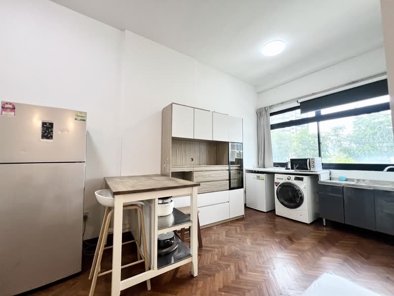 Balmoral Plaza, 271 Bukit Timah Road, Room Rental, 300 sqft, Condominium For Rent, by Elizabeth Mok, 500076289 - Kitchen - PropertyGuru.com.sg