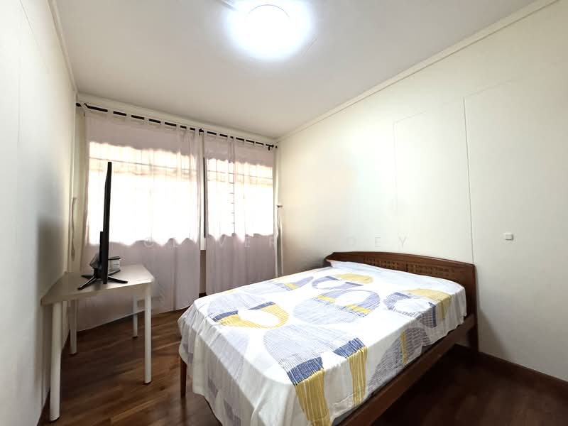 121 Kim Tian Place, 121 Kim Tian Place, 3 Bedrooms, 1,238 sqft, HDB Flat For Rent, by Oliver Moey, 500076298 - Bedroom - PropertyGuru.com.sg