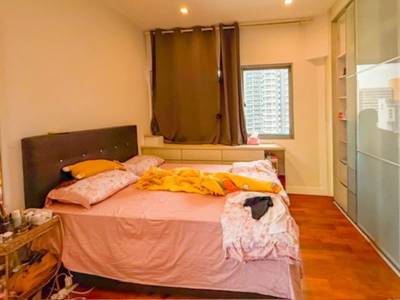 Textile Centre Apartment For Sale at S$ 1,250,000 | PropertyGuru Singapore - Bedroom
