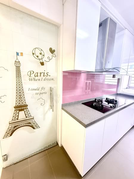 523D Tampines Central 7 HDB Flat For Sale at S$ 838,888 | PropertyGuru Singapore - Kitchen