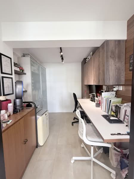 638 Choa Chu Kang Street 64 HDB Flat For Sale at S$ 779,000 | PropertyGuru Singapore - Study