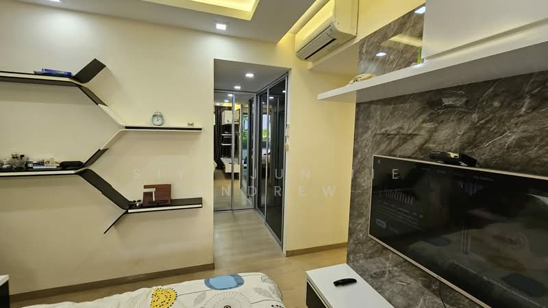 Riversound Residence, 9A Sengkang East Avenue, 3 Bedrooms, 1,475 sqft, Condominium For Rent, by Siyo Jun Jie Andrew, 500076314 - Master Bedroom - PropertyGuru.com.sg