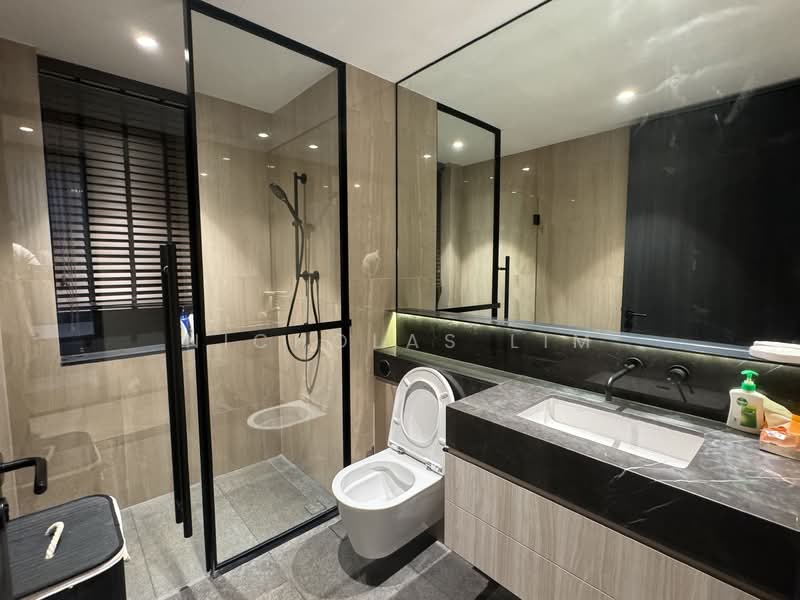 The Hyde, 11 Balmoral Road, 4 Bedrooms, 1,572 sqft, Condominium For Rent, by Nicholas Lim, 500076324 - Bathroom - PropertyGuru.com.sg