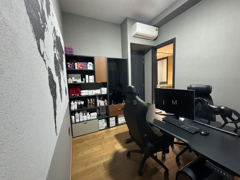 The Hyde, 11 Balmoral Road, 4 Bedrooms, 1,572 sqft, Condominium For Rent, by Nicholas Lim, 500076324 - Study - PropertyGuru.com.sg