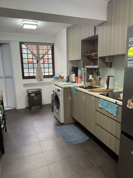 34 Upper Cross Street, 34 Upper Cross Street, 2 Bedrooms, 700 sqft, HDB Flat For Sale, by Joanna Foo, 500076328 - Kitchen - PropertyGuru.com.sg