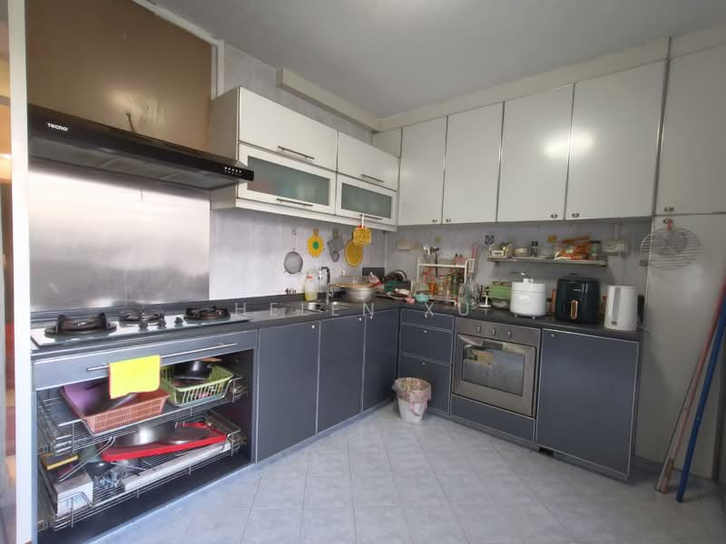 107 Bukit Batok West Avenue 6, 107 Bukit Batok West Avenue 6, Room Rental, 170 sqft, HDB Flat For Rent, by Helen Xu, 500076334 - Kitchen - PropertyGuru.com.sg