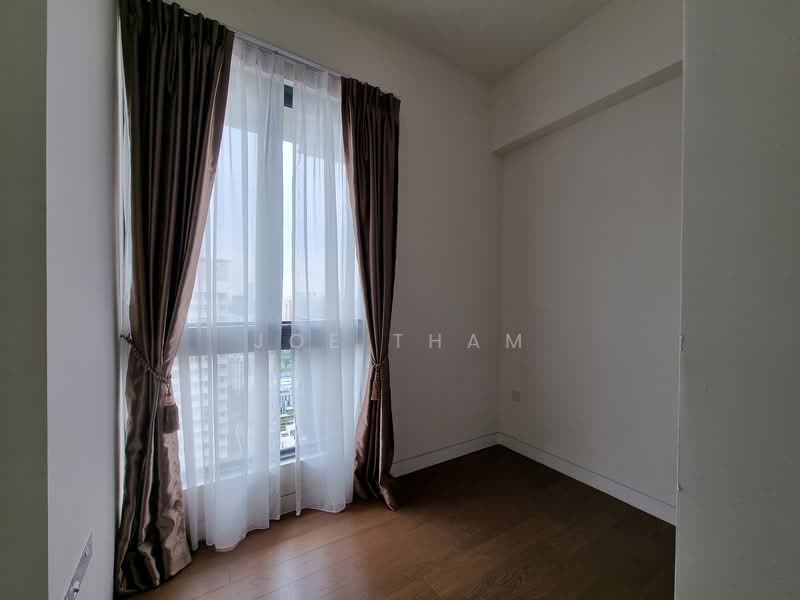 Highline Residences Condominium For Sale at S$ 2,390,000 | PropertyGuru Singapore - Common Bedroom