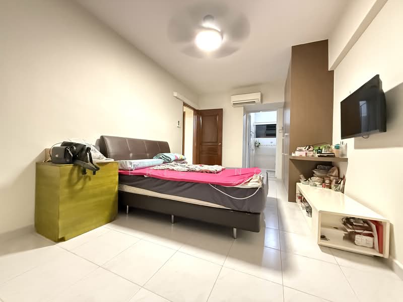 522 Woodlands Drive 14 HDB Flat For Sale at S$ 600,000 | PropertyGuru Singapore - Bedroom