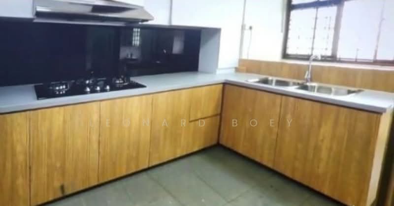 11 Upper Boon Keng Road HDB Flat For Sale at S$ 450,000 | PropertyGuru Singapore - Kitchen