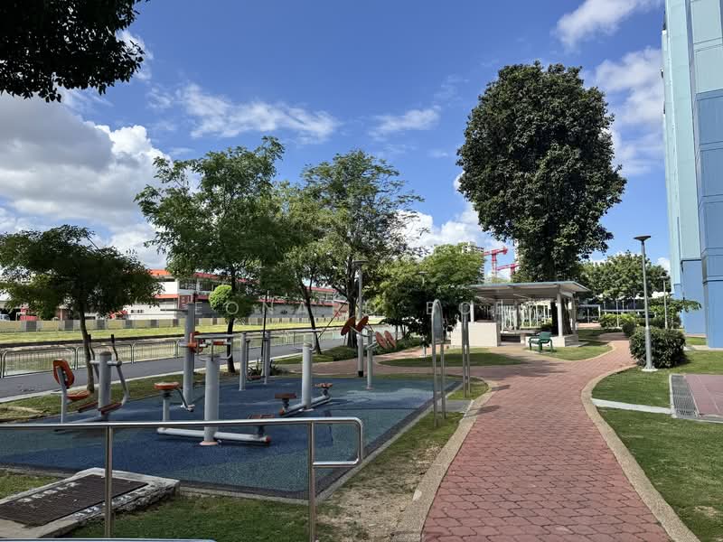 11 Upper Boon Keng Road HDB Flat For Sale at S$ 450,000 | PropertyGuru Singapore - Exterior