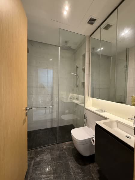 Cairnhill 16 Condominium For Sale at S$ 2,280,000 | PropertyGuru Singapore - Bathroom