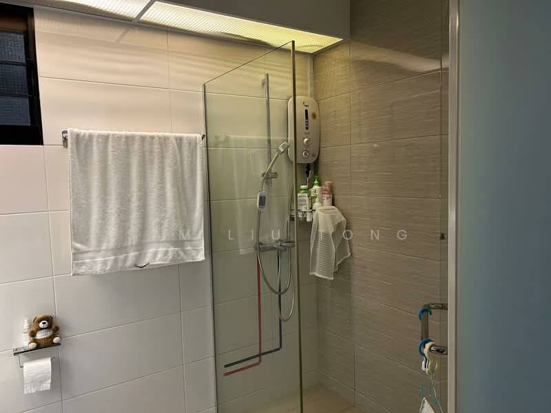 131A Canberra Crescent, 131A Canberra Crescent, Room Rental, 80 sqft, HDB Flat For Rent, by Sam Liu Tong, 500076372 - Bathroom - PropertyGuru.com.sg