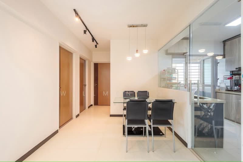 684D Edgedale Plains HDB Flat For Sale at S$ 720,000 | PropertyGuru Singapore - Dining Room