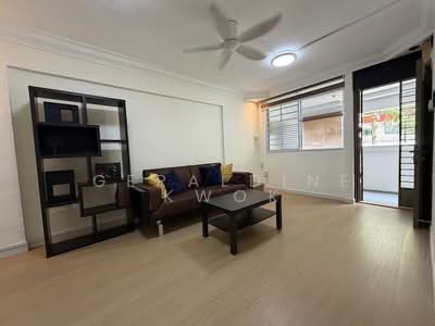 For Sale - 406 Sin Ming Avenue