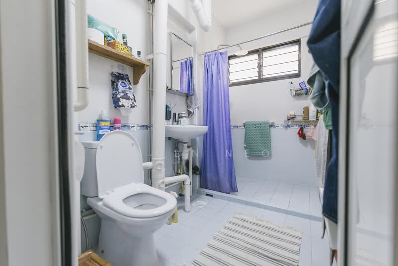 639 Rowell Road HDB Flat For Sale at S$ 999,999 | PropertyGuru Singapore - Master Bathroom