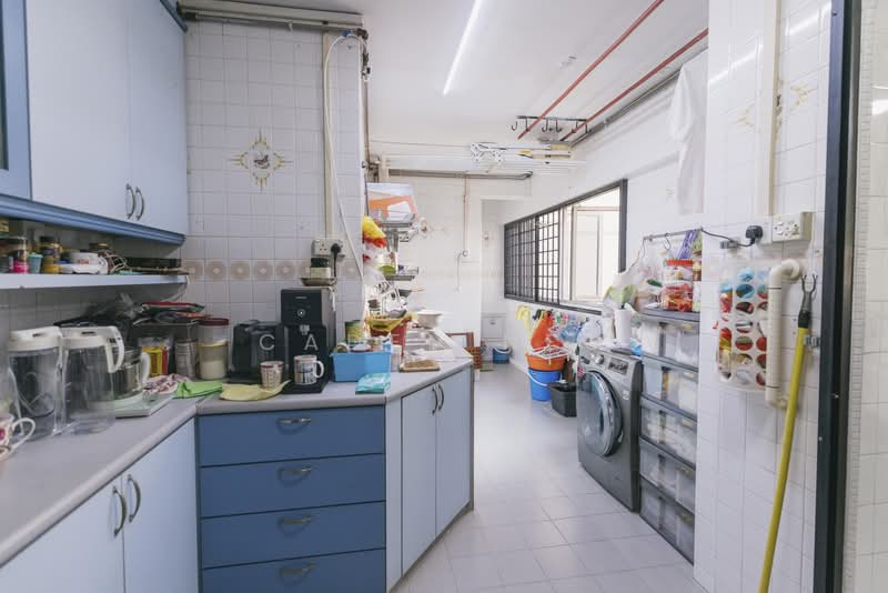 639 Rowell Road HDB Flat For Sale at S$ 999,999 | PropertyGuru Singapore - Kitchen