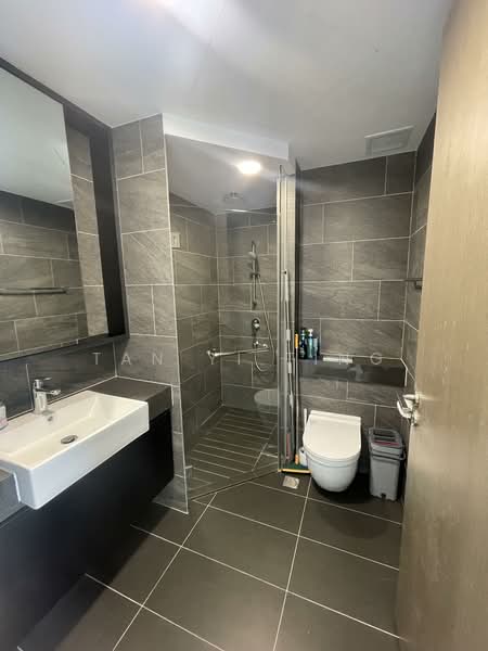 Affinity At Serangoon, 32 Serangoon North Avenue 1, 1 Bedroom, 474 sqft, Condominium For Rent, by Tan Yi Ting, 500076411 - Bathroom - PropertyGuru.com.sg