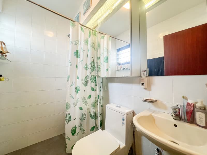 28C Dover Crescent, 28C Dover Crescent, 3 Bedrooms, 1,022 sqft, HDB Flat For Rent, by Hansel Tan, 500076417 - Bathroom - PropertyGuru.com.sg