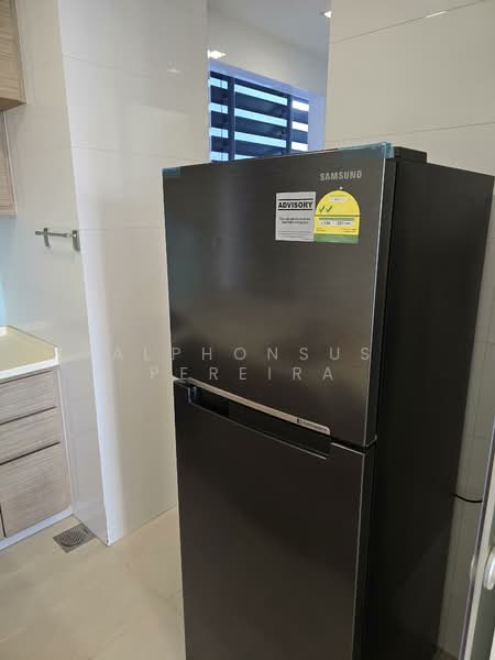 The Centrio, 53 Irrawaddy Road, 3 Bedrooms, 1,216 sqft, Apartment For Rent, by Alphonsus Pereira, 500076419 - Kitchen - PropertyGuru.com.sg