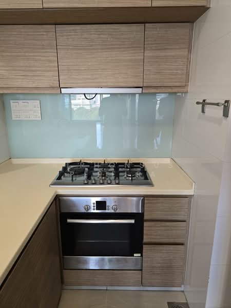 The Centrio, 53 Irrawaddy Road, 3 Bedrooms, 1,216 sqft, Apartment For Rent, by Alphonsus Pereira, 500076419 - Kitchen - PropertyGuru.com.sg