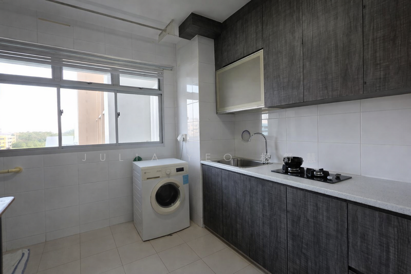 180A Rivervale Crescent HDB Flat For Sale at S$ 400,000 | PropertyGuru Singapore - Kitchen
