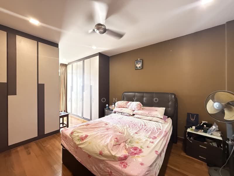 Stratton Park, Stratton Road, 5 Bedrooms, 3,300 sqft, Terraced House For Rent, by Aaron Yeo, 500076438 - PropertyGuru.com.sg