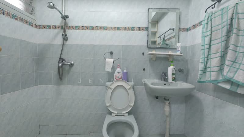 384 Bukit Batok West Avenue 5, 384 Bukit Batok West Avenue 5, Room Rental, 969 sqft, HDB Flat For Rent, by Jenn Loh, 500076450 - PropertyGuru.com.sg