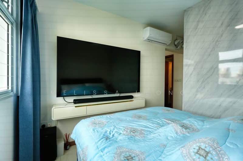 450C Bukit Batok West Avenue 6 HDB Flat For Sale at S$ 868,000 | PropertyGuru Singapore - Master Bedroom