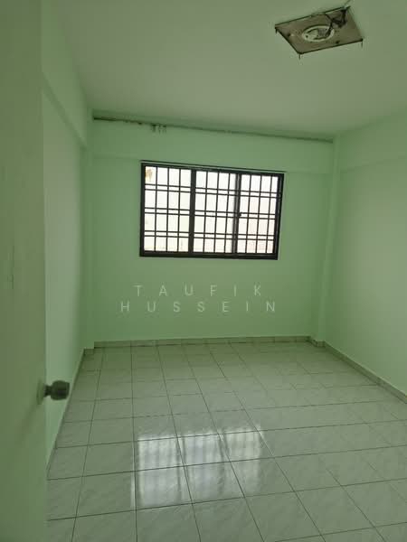 646 Yishun Street 61, 646 Yishun Street 61, 3 Bedrooms, 904 sqft, HDB Flat For Rent, by Taufik Hussein, 500076456 - Interior - PropertyGuru.com.sg