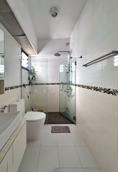 26C Jalan Membina HDB Flat For Sale at S$ 1,280,000 | PropertyGuru Singapore - Bathroom