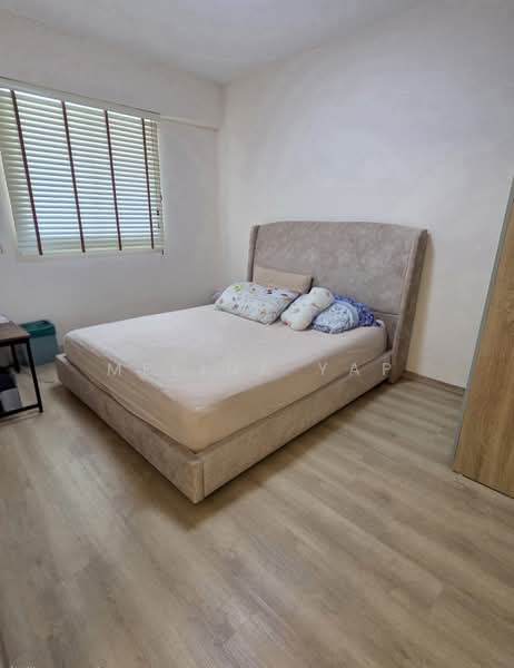 2 Lorong Lew Lian HDB Flat For Sale at S$ 520,000 | PropertyGuru Singapore - Bedroom