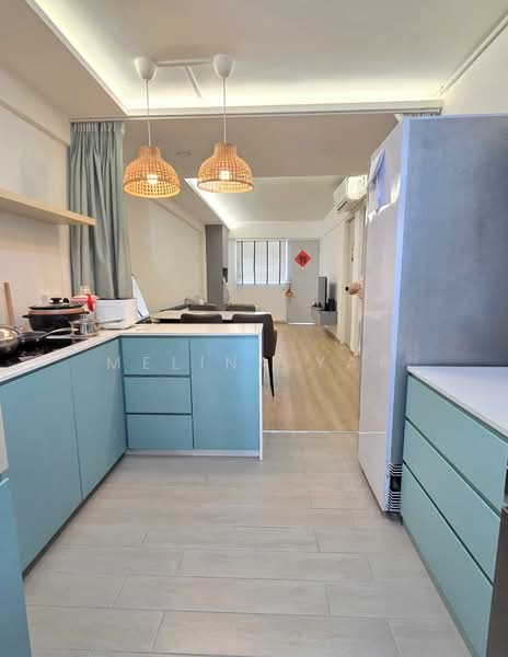2 Lorong Lew Lian HDB Flat For Sale at S$ 520,000 | PropertyGuru Singapore - Kitchen
