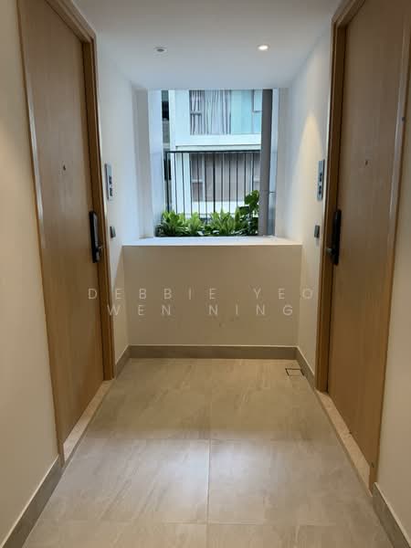 Hill House, 10A-11 Institution Hill, 10B, 1 Bedroom, 431 sqft, Condominium For Rent, by Debbie Yeo Wen Ning, 500076481 - Entrance - PropertyGuru.com.sg