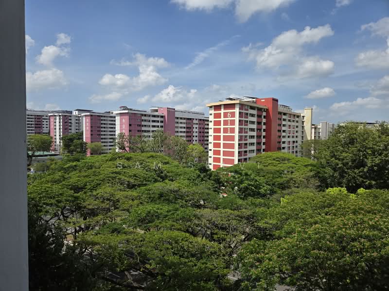 182 Ang Mo Kio Avenue 5 HDB Flat For Sale at S$ 420,000 | PropertyGuru Singapore - Exterior