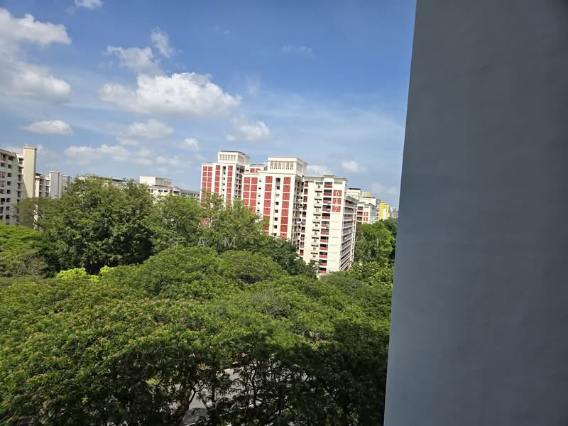 182 Ang Mo Kio Avenue 5 HDB Flat For Sale at S$ 420,000 | PropertyGuru Singapore