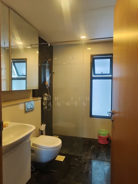 8 @ Woodleigh, 6 Woodleigh Close, 2 Bedrooms, 839 sqft, Condominium For Rent, by Seah Yihui Agnes, 500076503 - Bathroom - PropertyGuru.com.sg