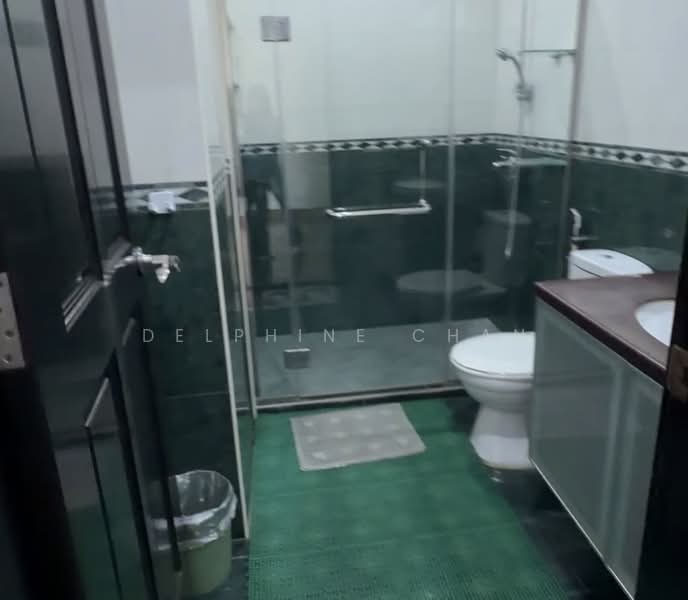 West Coast Gardens, , Room Rental, 420 sqft, Semi-Detached House For Rent, by Delphine Chan, 500076511 - Bathroom - PropertyGuru.com.sg