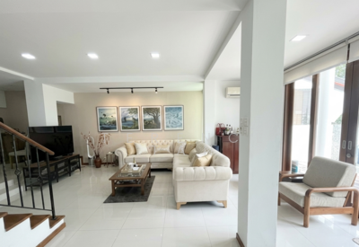 For Sale - SUPER CHARMING LANDED! 1KM to Nan Hua Pri & Pei Tong!