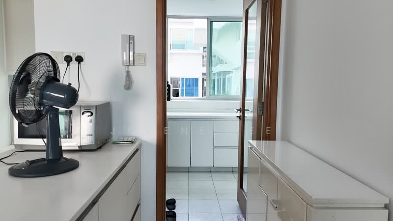 The Stellar, 20 West Coast Road, 3 Bedrooms, 1,335 sqft, Condominium For Rent, by Jolene See, 500076552 - Kitchen - PropertyGuru.com.sg
