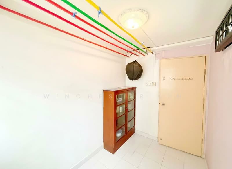 112 Lorong 1 Toa Payoh HDB Flat For Sale at S$ 358,000 | PropertyGuru Singapore - Utility Room