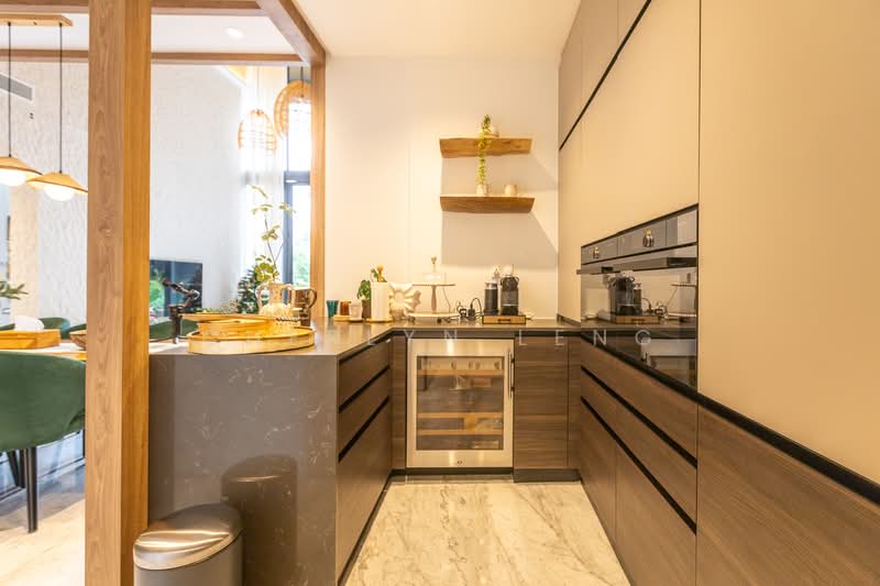 Sloane Residences Condominium For Sale at S$ 4,500,000 | PropertyGuru Singapore - Kitchen