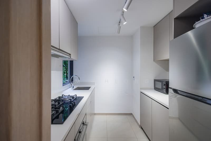 The Tapestry Condominium For Sale at S$ 1,700,000 | PropertyGuru Singapore - Kitchen