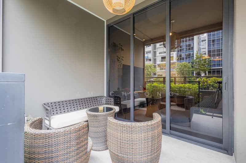 The Tapestry Condominium For Sale at S$ 1,700,000 | PropertyGuru Singapore - Balcony