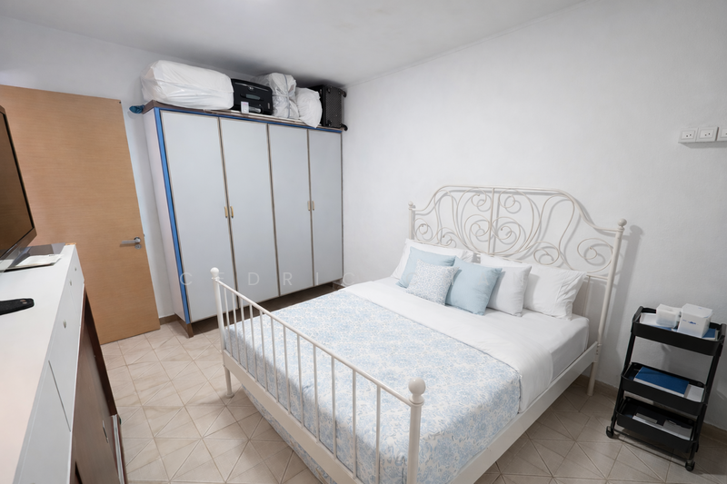 2 Lorong Lew Lian HDB Flat For Sale at S$ 458,000 | PropertyGuru Singapore - Bedroom