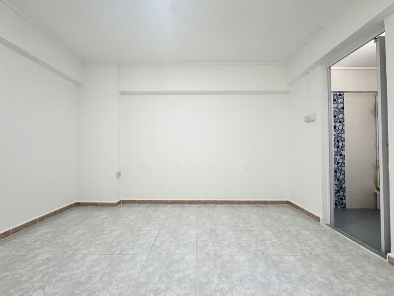 754 Yishun Street 72 HDB Flat For Sale at S$ 550,000 | PropertyGuru Singapore - Interior