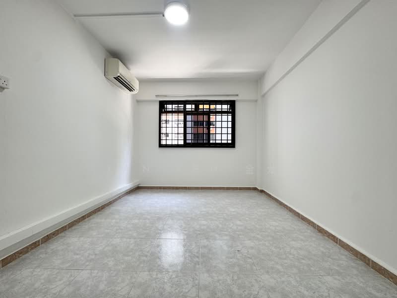754 Yishun Street 72 HDB Flat For Sale at S$ 550,000 | PropertyGuru Singapore - Interior