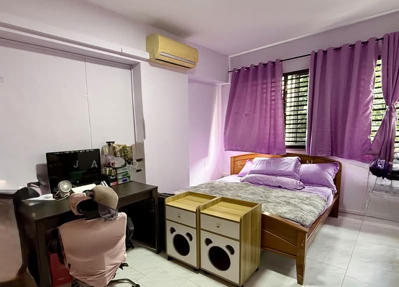 269 Bishan Street 24 HDB Flat For Sale at S$ 788,888 | PropertyGuru Singapore - Bedroom