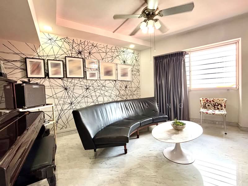 453 Sin Ming Avenue HDB Flat For Sale at S$ 1,100,000 | PropertyGuru Singapore - Living Room